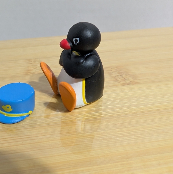 Upset Pingu With Hat Penguin Toy Figure - Picture 2 of 8